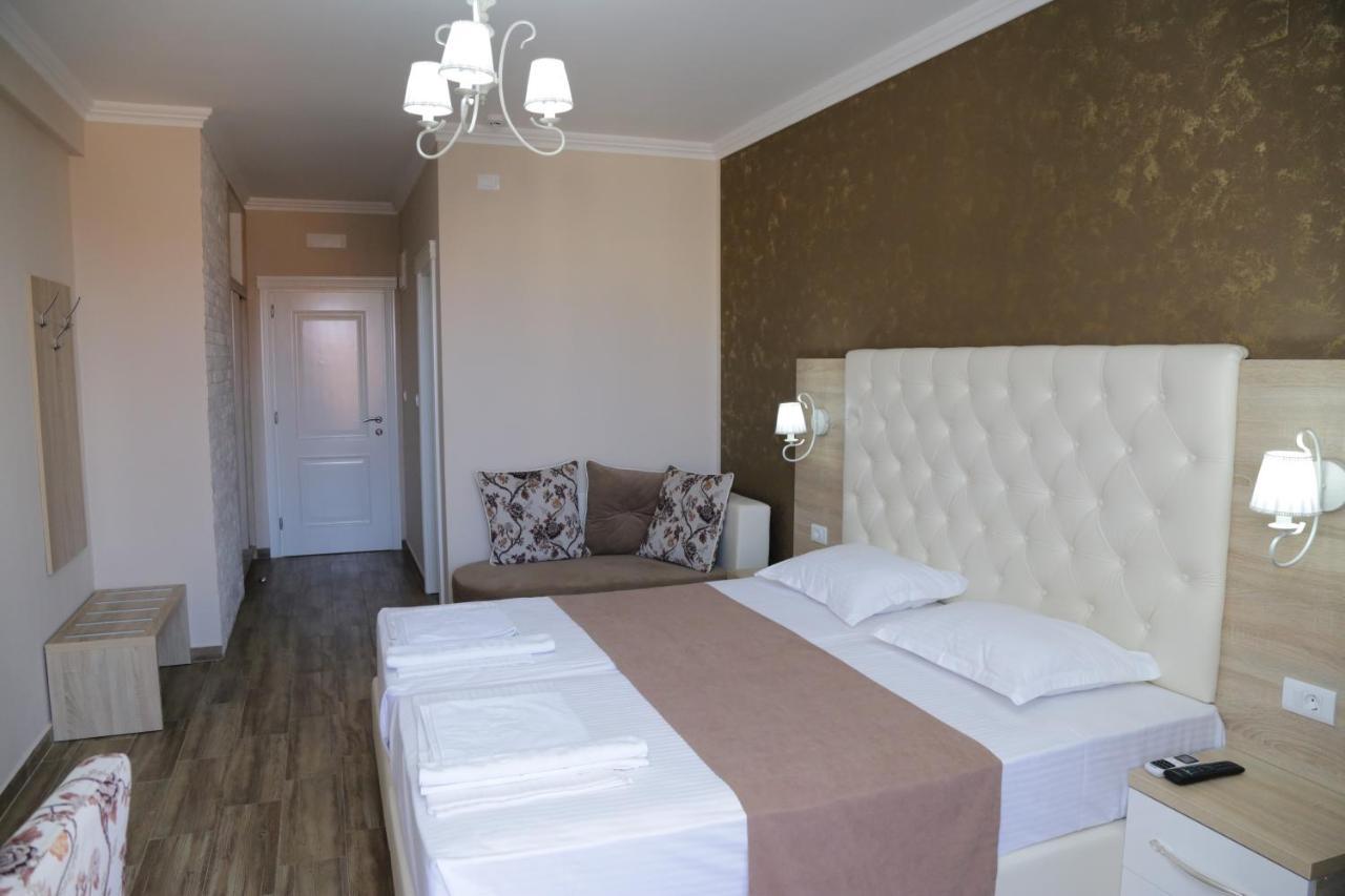 Metropolis Hotel Ulcinj Kültér fotó