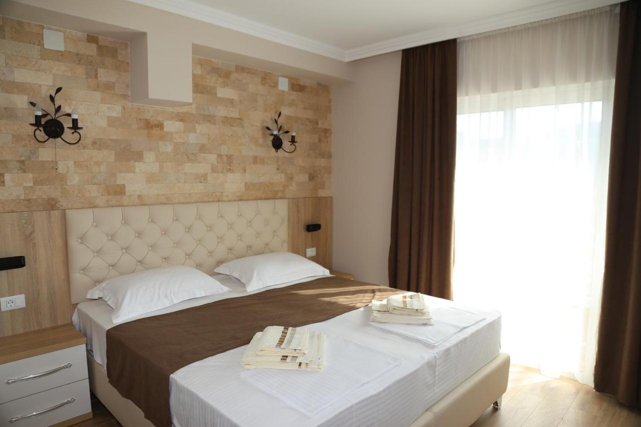 Metropolis Hotel Ulcinj Kültér fotó