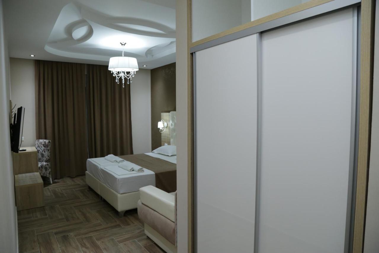 Metropolis Hotel Ulcinj Kültér fotó