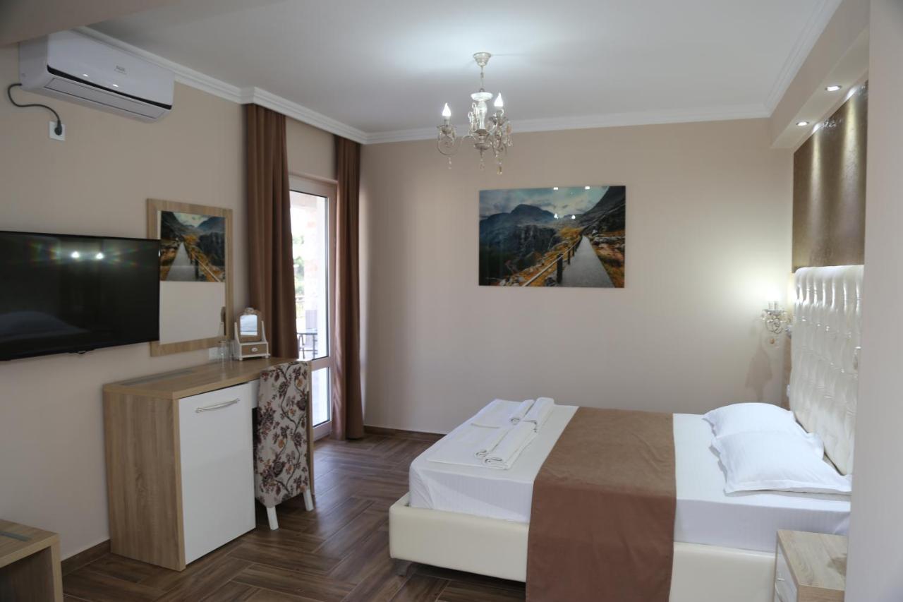 Metropolis Hotel Ulcinj Kültér fotó