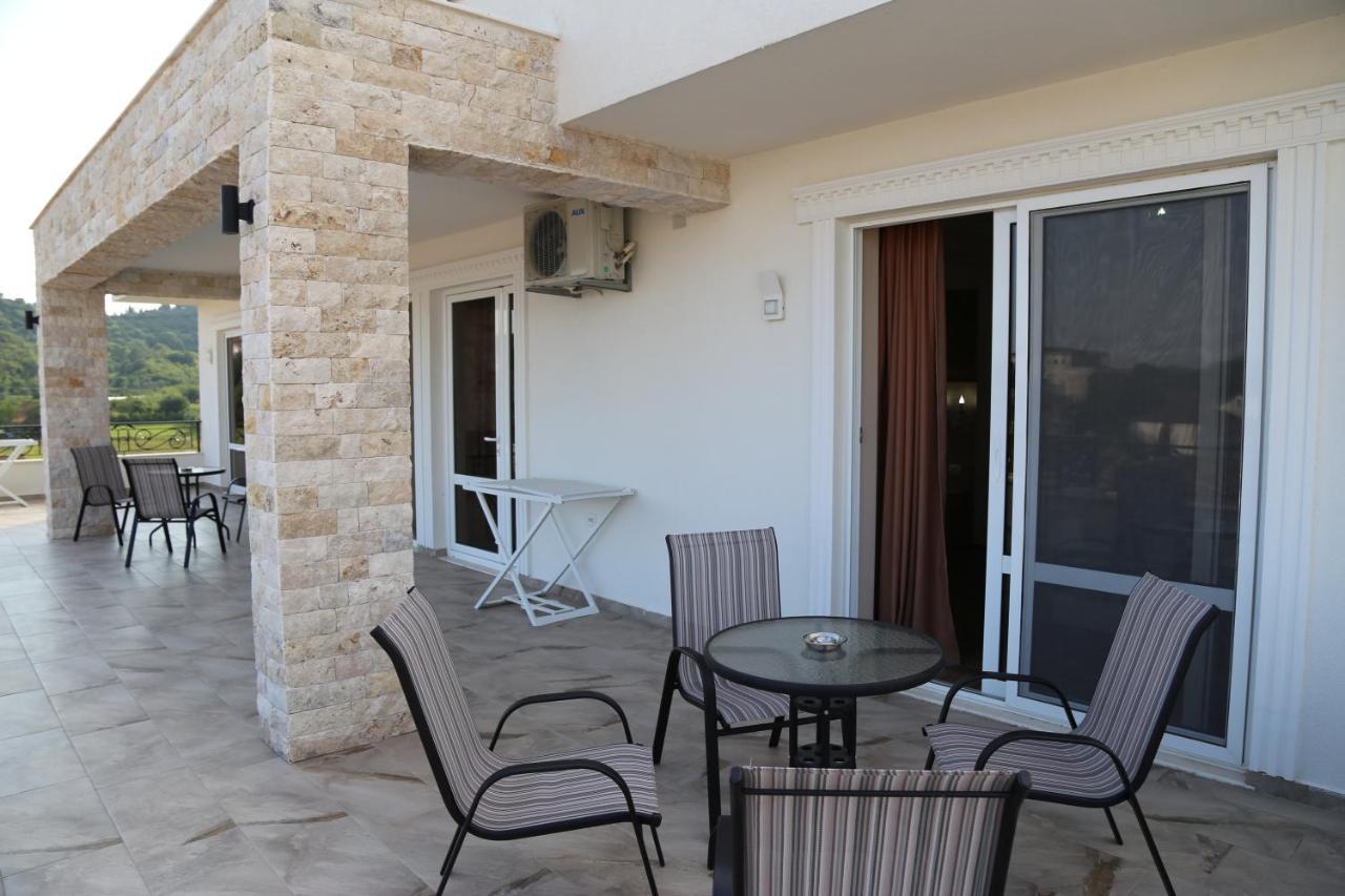 Metropolis Hotel Ulcinj Kültér fotó
