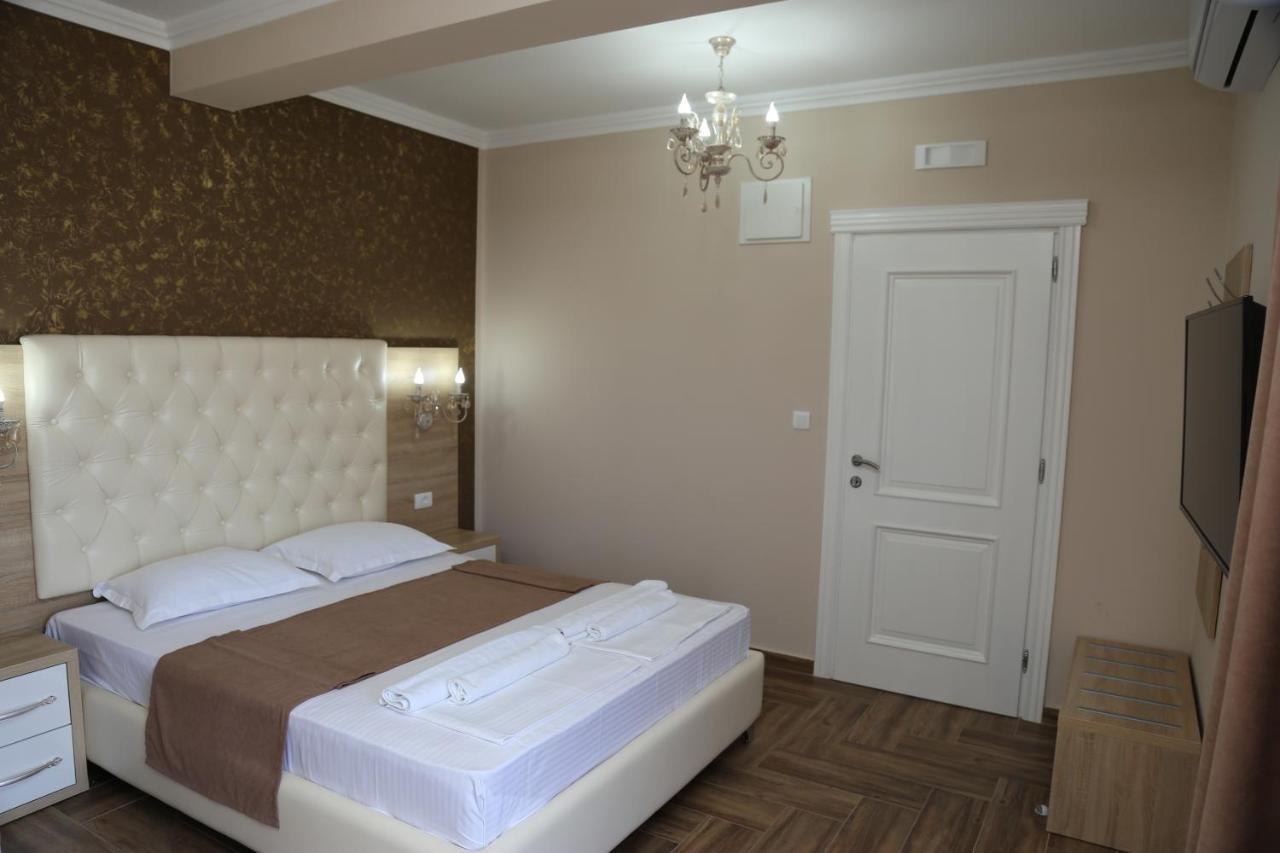Metropolis Hotel Ulcinj Kültér fotó