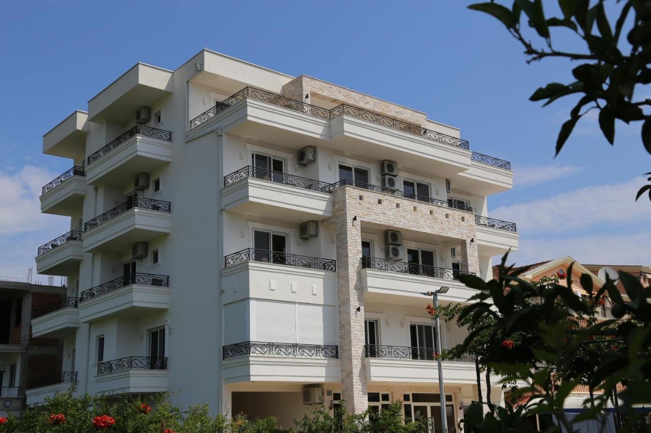 Metropolis Hotel Ulcinj Kültér fotó