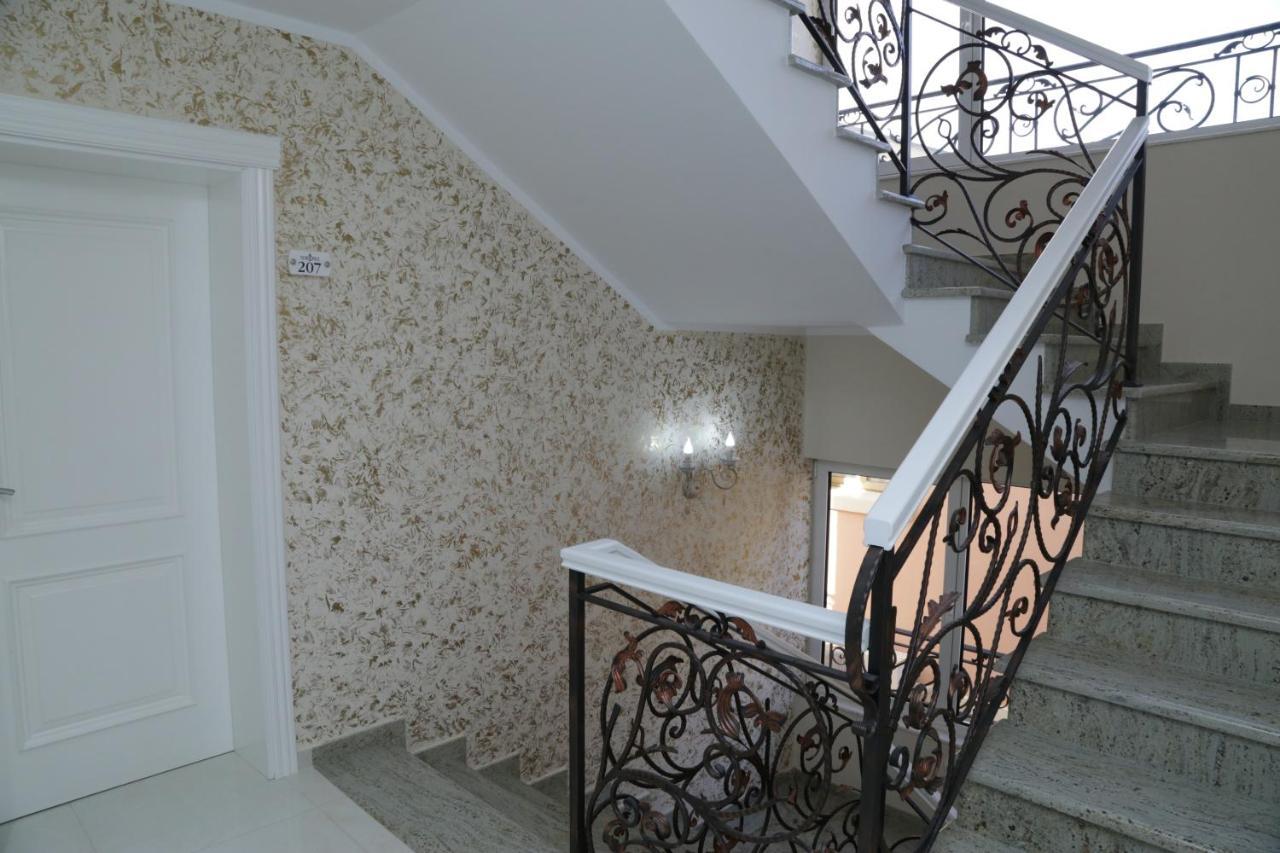 Metropolis Hotel Ulcinj Kültér fotó