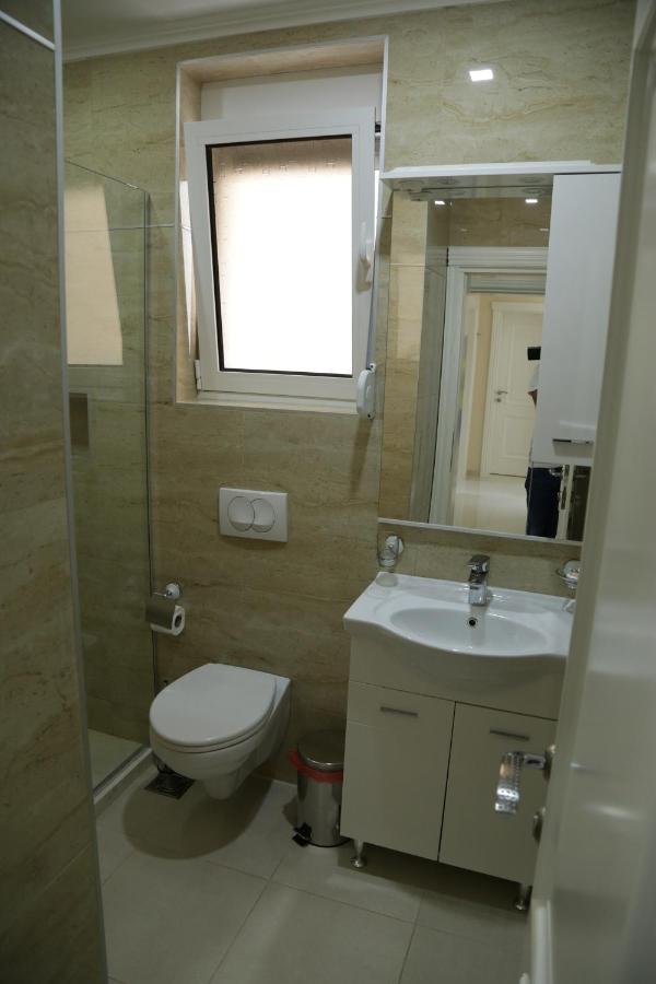 Metropolis Hotel Ulcinj Kültér fotó
