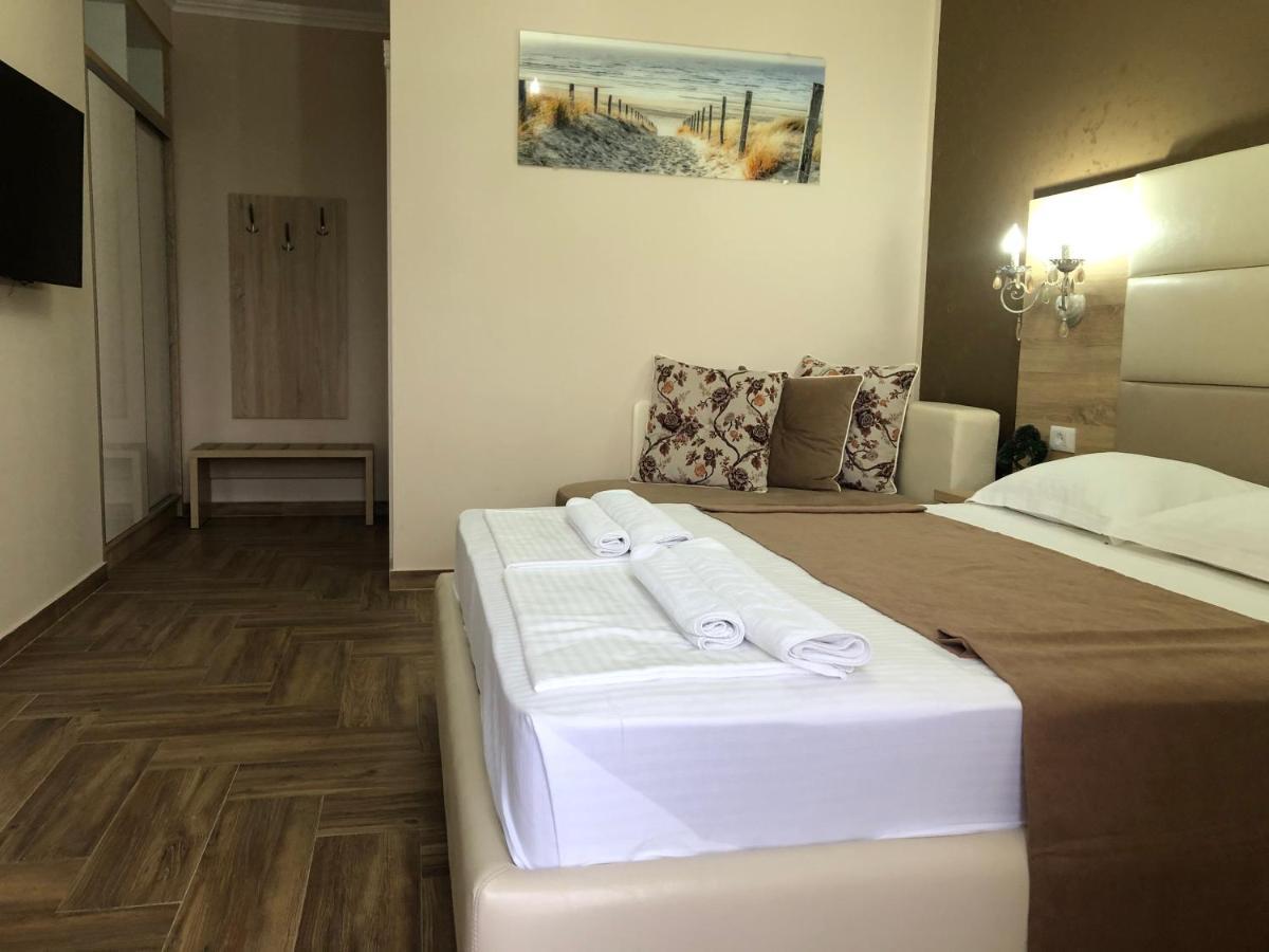 Metropolis Hotel Ulcinj Kültér fotó